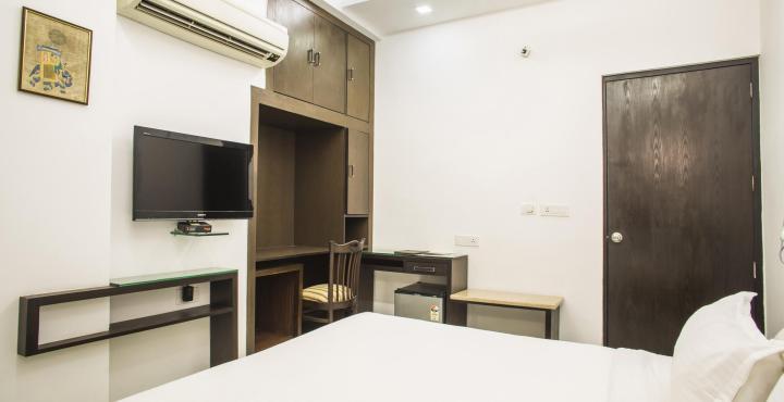 Oyo Flagship Hotel Rudra Palace อัครา ภายนอก รูปภาพ